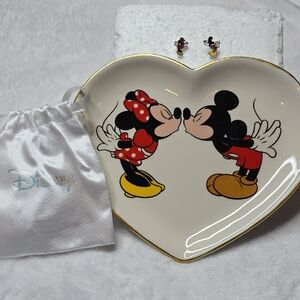 Disney Mickey and Minnie Heart Plate with Earrings